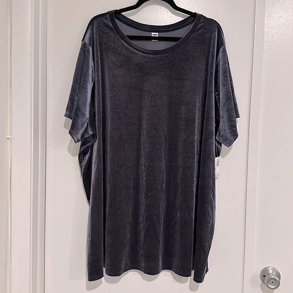 Old Navy Tops - NWT Old Navy 4X Plus Velvet, Grey w/Shine Blouse, short sleeve
